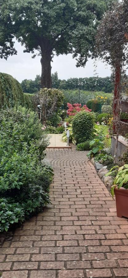 Bungalow Idylle Am See Нойрупин Екстериор снимка