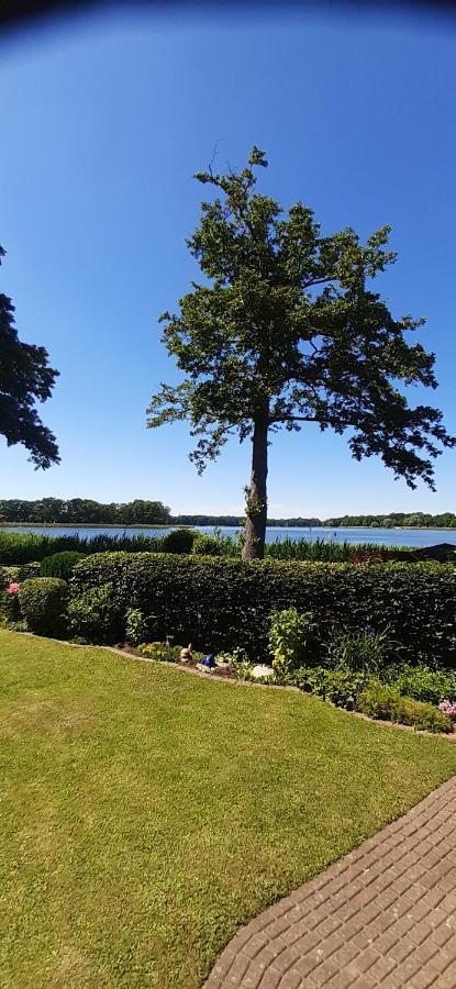 Bungalow Idylle Am See Нойрупин Екстериор снимка