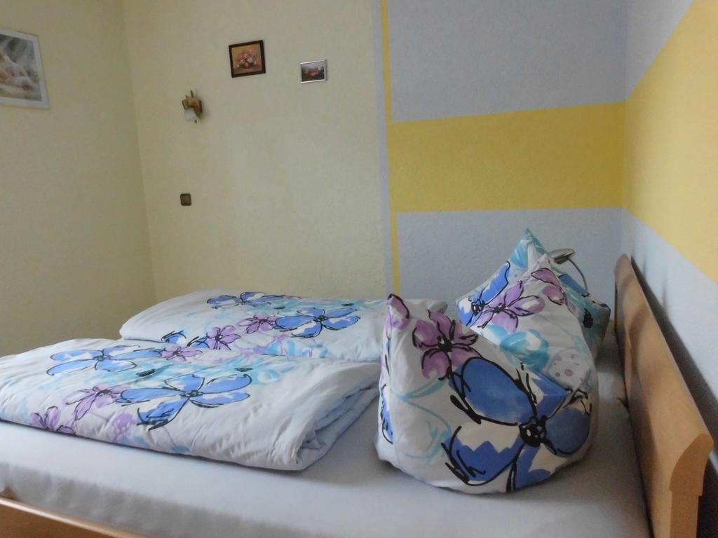Bungalow Idylle Am See Нойрупин Екстериор снимка