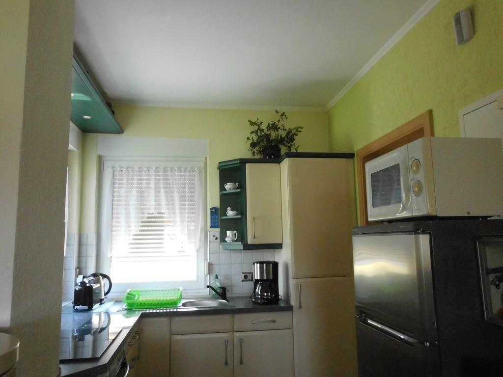 Bungalow Idylle Am See Нойрупин Екстериор снимка