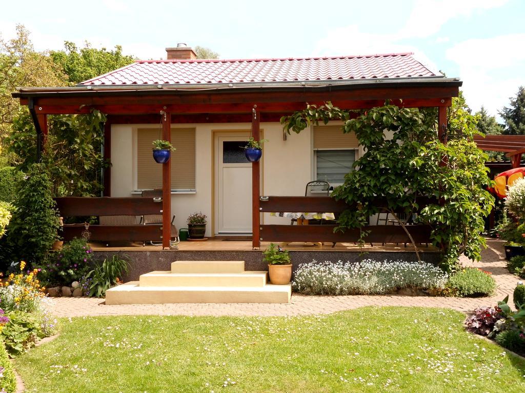 Bungalow Idylle Am See Нойрупин Екстериор снимка