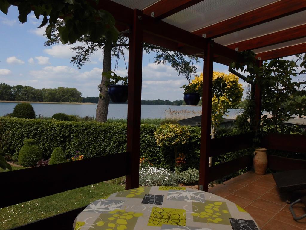 Bungalow Idylle Am See Нойрупин Екстериор снимка